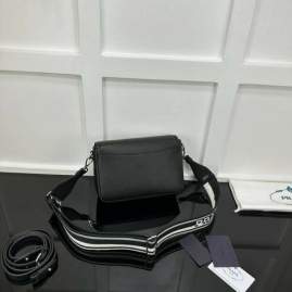 Picture of Prada Handbags _SKUfw204492590fw